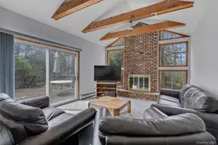 1 Peters Ln, Manhasset, NY 11030 - Photo 9