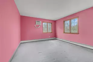 1 Peters Ln, Manhasset, NY 11030 - Photo 13