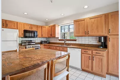 75 W Hartsdale Avenue #8, Hartsdale, NY 10530 - Photo 5