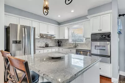 28 Rivera Lane, West Sayville, NY 11796 - Photo 11