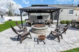 28 Rivera Ln, West Sayville, NY 11796 - Photo 23