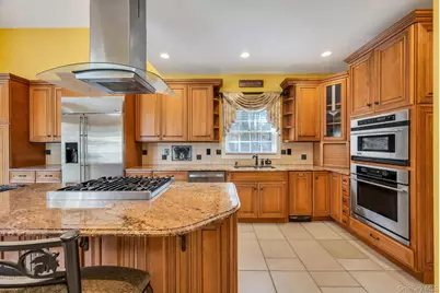 136 Mill Road, Manorville, NY 11949 - Photo 17