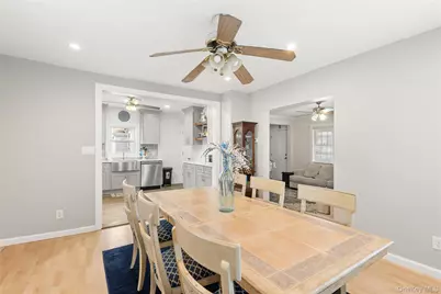 54 Christmas Street, North Babylon, NY 11703 - Photo 5