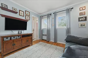 2953 Kinloch Rd, Wantagh, NY 11793 - Photo 21