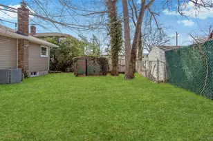 37 Decatur St, Roosevelt, NY 11575 - Photo 47