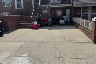 72-20 51st Dr, Woodside, NY 11377 - Photo 31