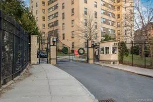 6 Fordham Hill Oval, Bronx, NY 10468 - Photo 25