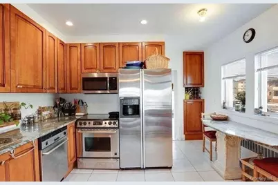 380 W Penn Street, Long Beach, NY 11561 - Photo 7