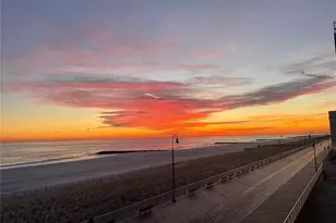 380 W Penn St, Long Beach, NY 11561 - Photo 13