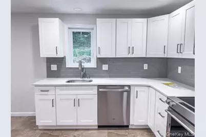 453 Vineyard Avenue #2, Highland, NY 12528 - Photo 11