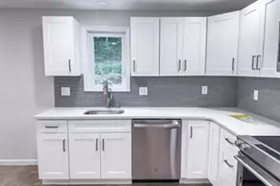 453 Vineyard Ave, Highland, NY 12528 - Photo 11