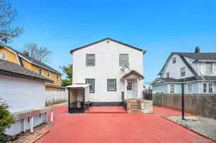 24 Pleasant Ave, Roosevelt, NY 11575 - Photo 5