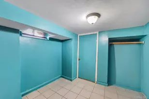 24 Pleasant Ave, Roosevelt, NY 11575 - Photo 19