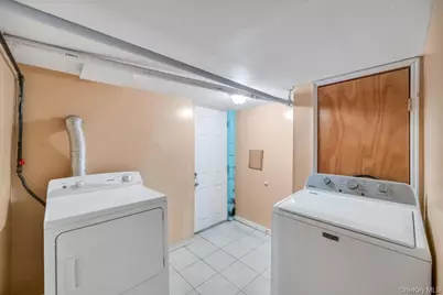 24 Pleasant Avenue, Roosevelt, NY 11575 - Photo 21