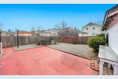 24 Pleasant Avenue, Roosevelt, NY 11575 - Photo 25