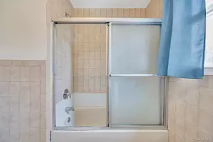 24 Pleasant Ave, Roosevelt, NY 11575 - Photo 17