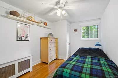32 Thorn Avenue, Mount Kisco, NY 10549 - Photo 13