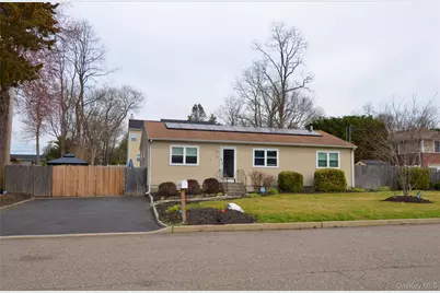 61 Manchester Road, Huntington, NY 11743 - Photo 1