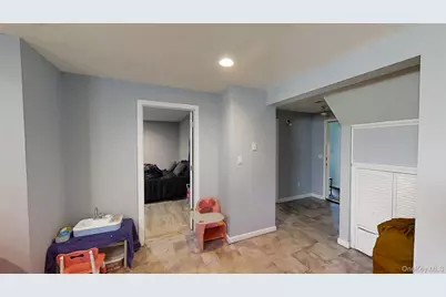 61 Manchester Road, Huntington, NY 11743 - Photo 11