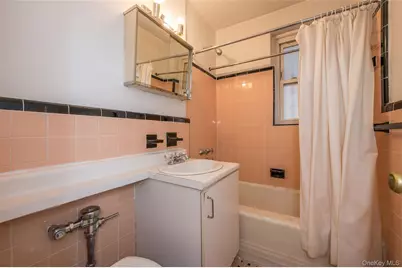 2090 Barnes Avenue #2H, Bronx, NY 10462 - Photo 11