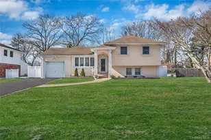 86 Overlook Dr, East Islip, NY 11730 - Photo 3