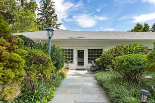 61 Factory Pond Rd, Locust Valley, NY 11560 - Photo 5