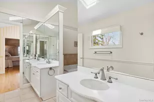 61 Factory Pond Rd, Locust Valley, NY 11560 - Photo 29