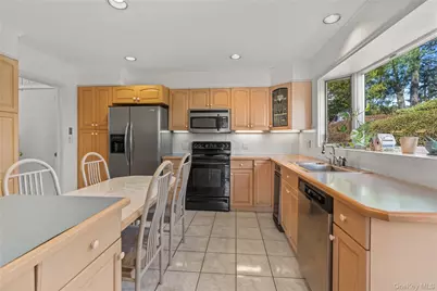 18 Devon Road, Bronxville, NY 10708 - Photo 3