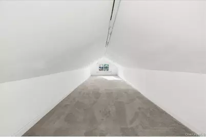 13451 173rd Street, Jamaica, NY 11434 - Photo 9