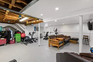 824 Lincoln Ave, Bohemia, NY 11716 - Photo 15