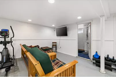 824 Lincoln Avenue, Bohemia, NY 11716 - Photo 19