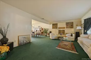 1385 Briard St, Wantagh, NY 11793 - Photo 3