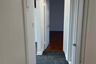 72-05 Little Neck Pkwy, Glen Oaks, NY 11004 - Photo 11