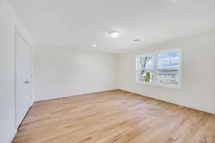 89 West Ave, Hicksville, NY 11801 - Photo 21