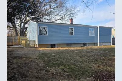 340 Half Mile Road, Central Islip, NY 11722 - Photo 3