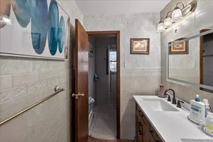 528 Lockwood Dr, Shirley, NY 11967 - Photo 9