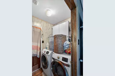 528 Lockwood Drive, Shirley, NY 11967 - Photo 11