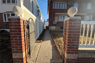 141-33 255th St, Rosedale, NY 11422 - Photo 11