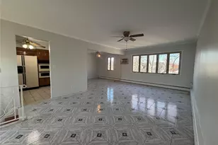 141-33 255th St, Rosedale, NY 11422 - Photo 7