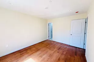 139-18 Lakewood Ave, Jamaica, NY 11435 - Photo 9