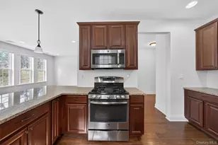 10 Cyprus Dr, Middletown, NY 10940 - Photo 15