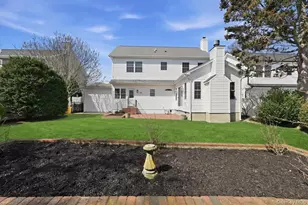 95 Pacific St, Massapequa Park, NY 11762 - Photo 35