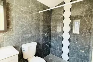 139-22 Lakewood Ave, Jamaica, NY 11435 - Photo 9