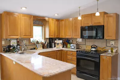 42 Shinbone Lane, Commack, NY 11725 - Photo 7