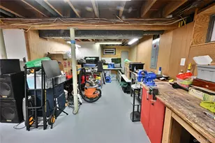 28 Dartmouth Dr, Smithtown, NY 11787 - Photo 35