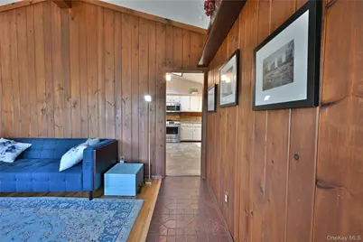 28 Dartmouth Drive, Smithtown, NY 11787 - Photo 9