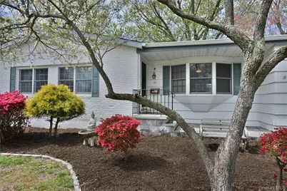 28 Dartmouth Drive, Smithtown, NY 11787 - Photo 5