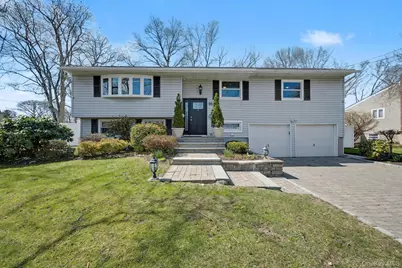 95 Colonial Street, East Northport, NY 11731 - Photo 3