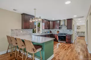 28 Vanderbilt Ave, Babylon, NY 11702 - Photo 11