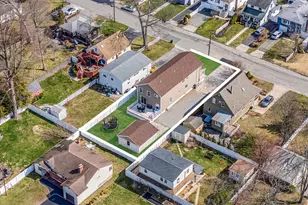 28 Vanderbilt Ave, Babylon, NY 11702 - Photo 45